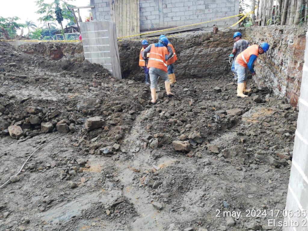 Construcción de Estación Base